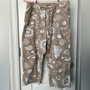 Fresh Produce Floral cropped pants - Large. Great for summer!